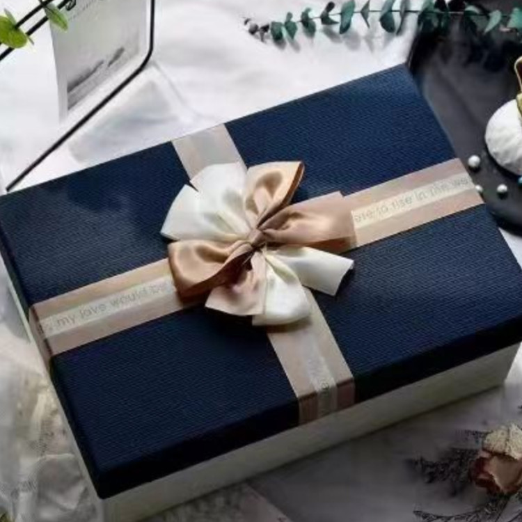 Коробка подарункова; 38*25.5*15.5 см.; арт. AG2577-3; ANGEL GIFTS - фото №1