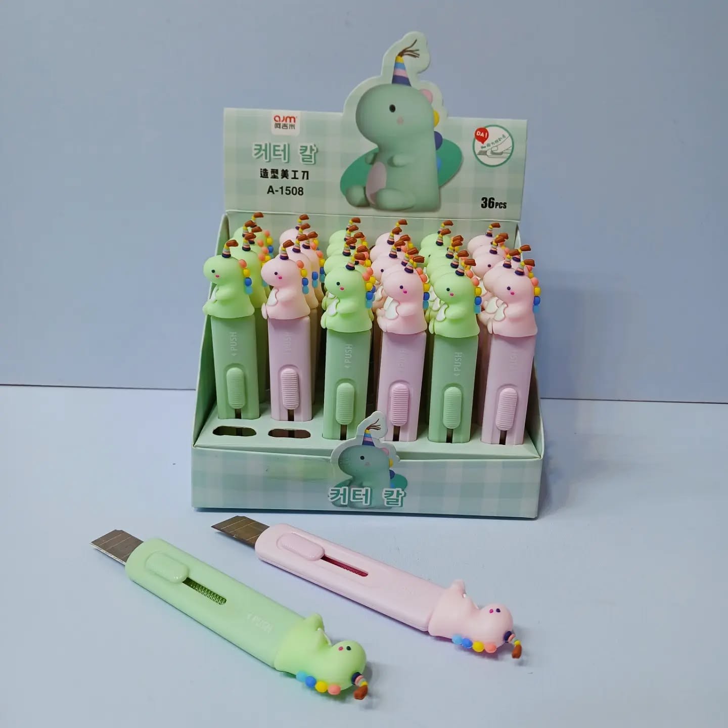 Ніж канцелярський дитячий; 9мм; кол. асортi; арт. YL223306; Yalong