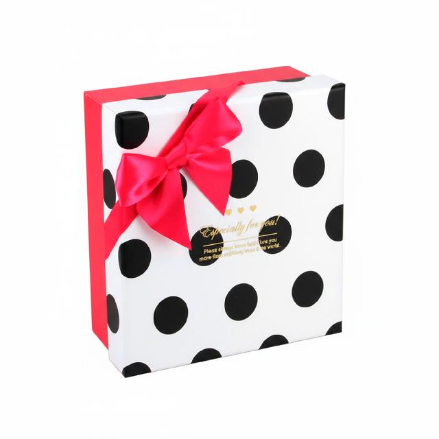 Коробка подарункова; 18*18*9 см.; арт. AG2519-3; ANGEL GIFTS